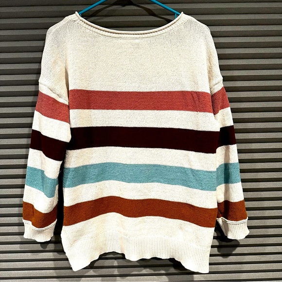 Maurices Sweater - Size L - Picture 3 of 4